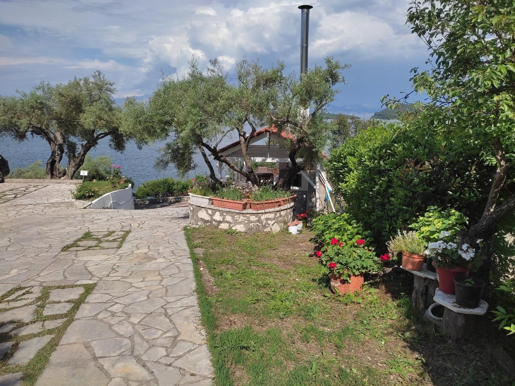Villa Korakias Seaview Yénion Exterior foto