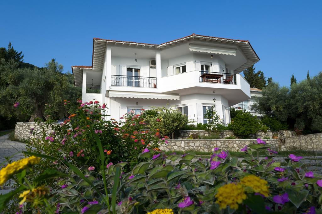 Villa Korakias Seaview Yénion Habitación foto