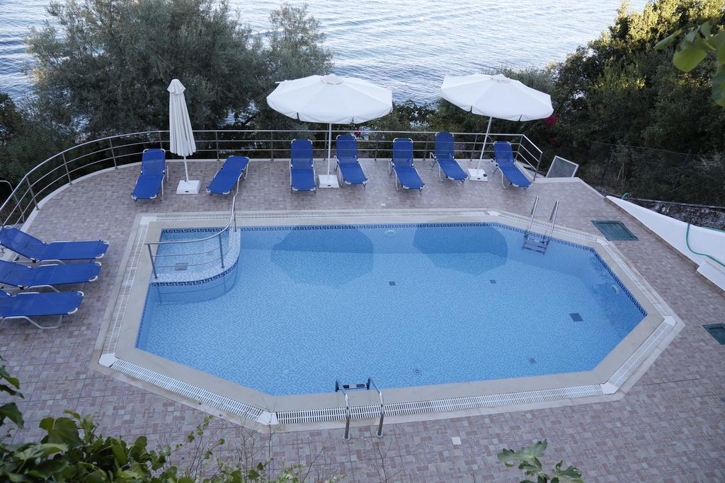 Villa Korakias Seaview Yénion Habitación foto